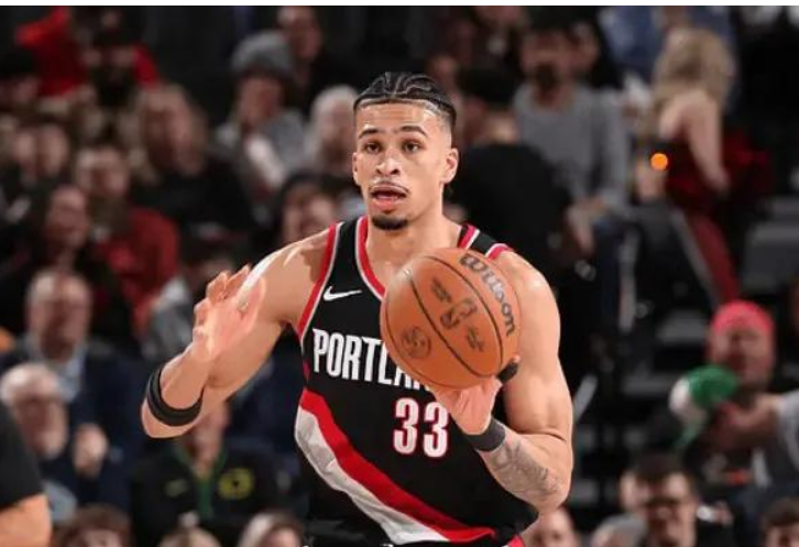 快船客场战胜黄蜂,结束两连败 快船客场战胜黄蜂,结束两连败