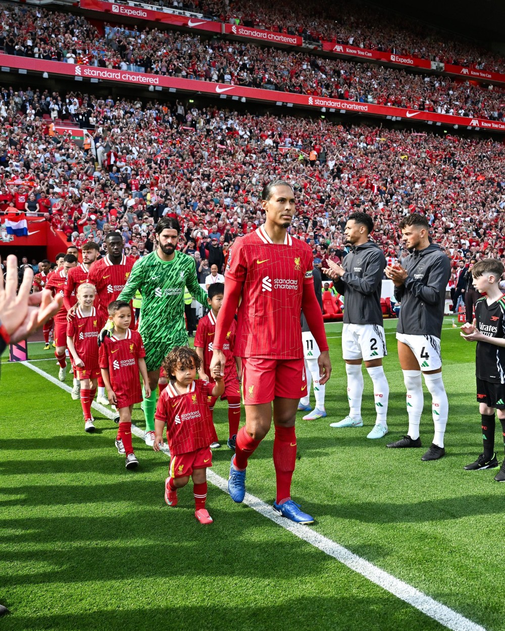 利物浦连续胜利,争冠路上不败 利物浦连续胜利,争冠路上不败