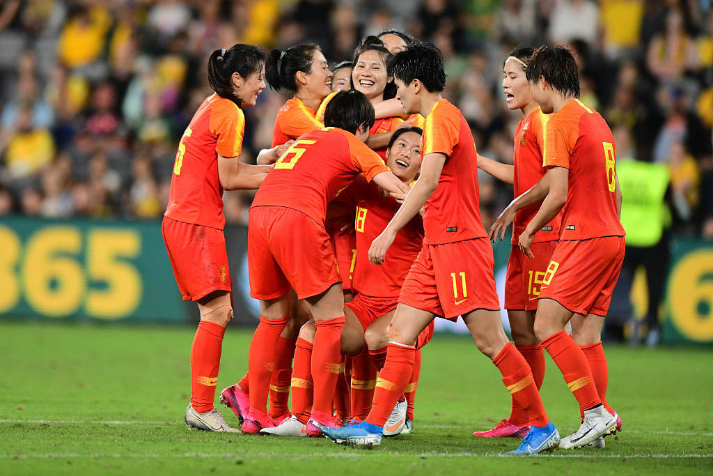 泰国女足传扬乐观精神,全力以赴 泰国女足传扬乐观精神,全力以赴