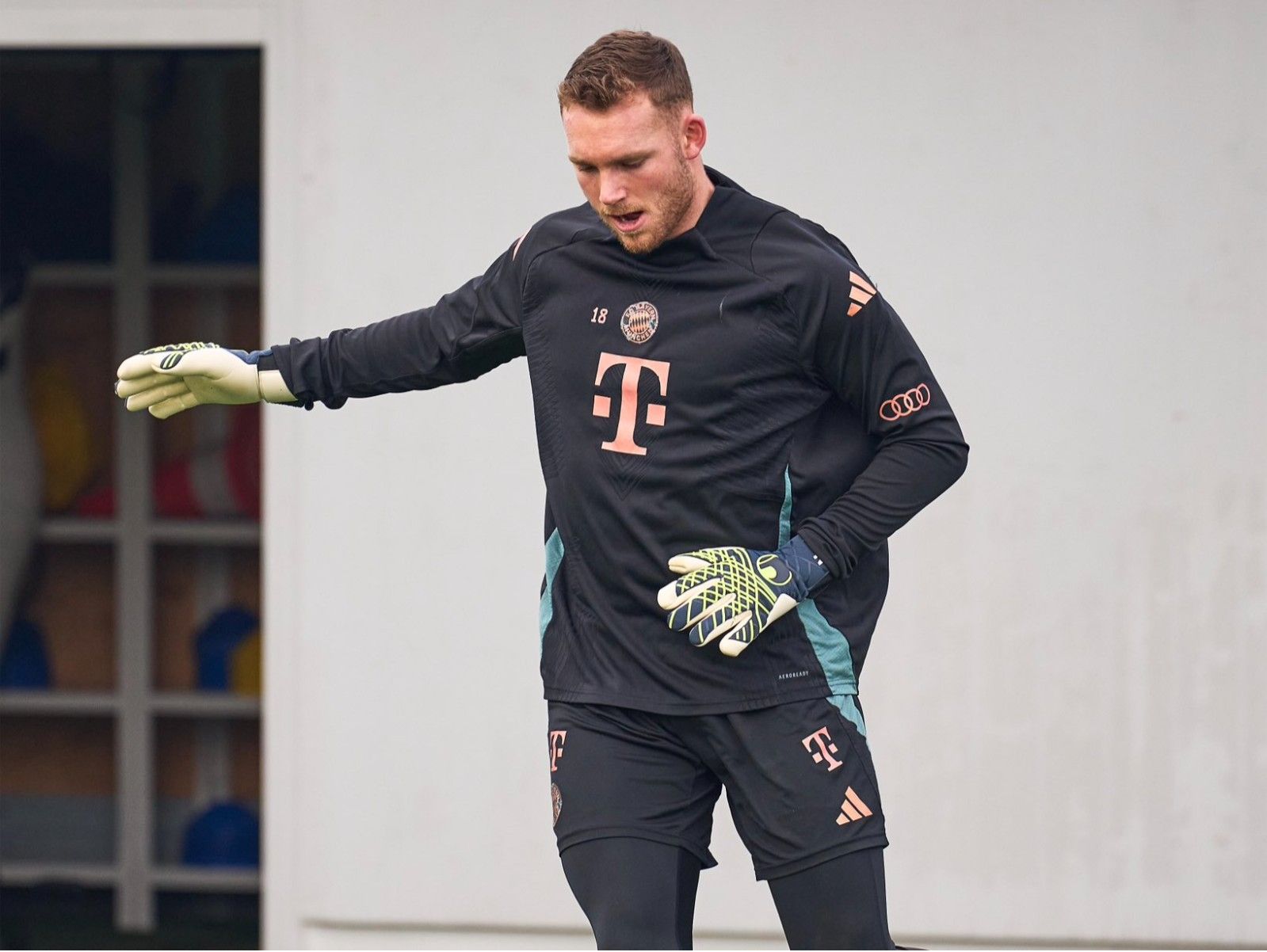 拜仁慕尼黑中后场大将复出，球队实力暴涨