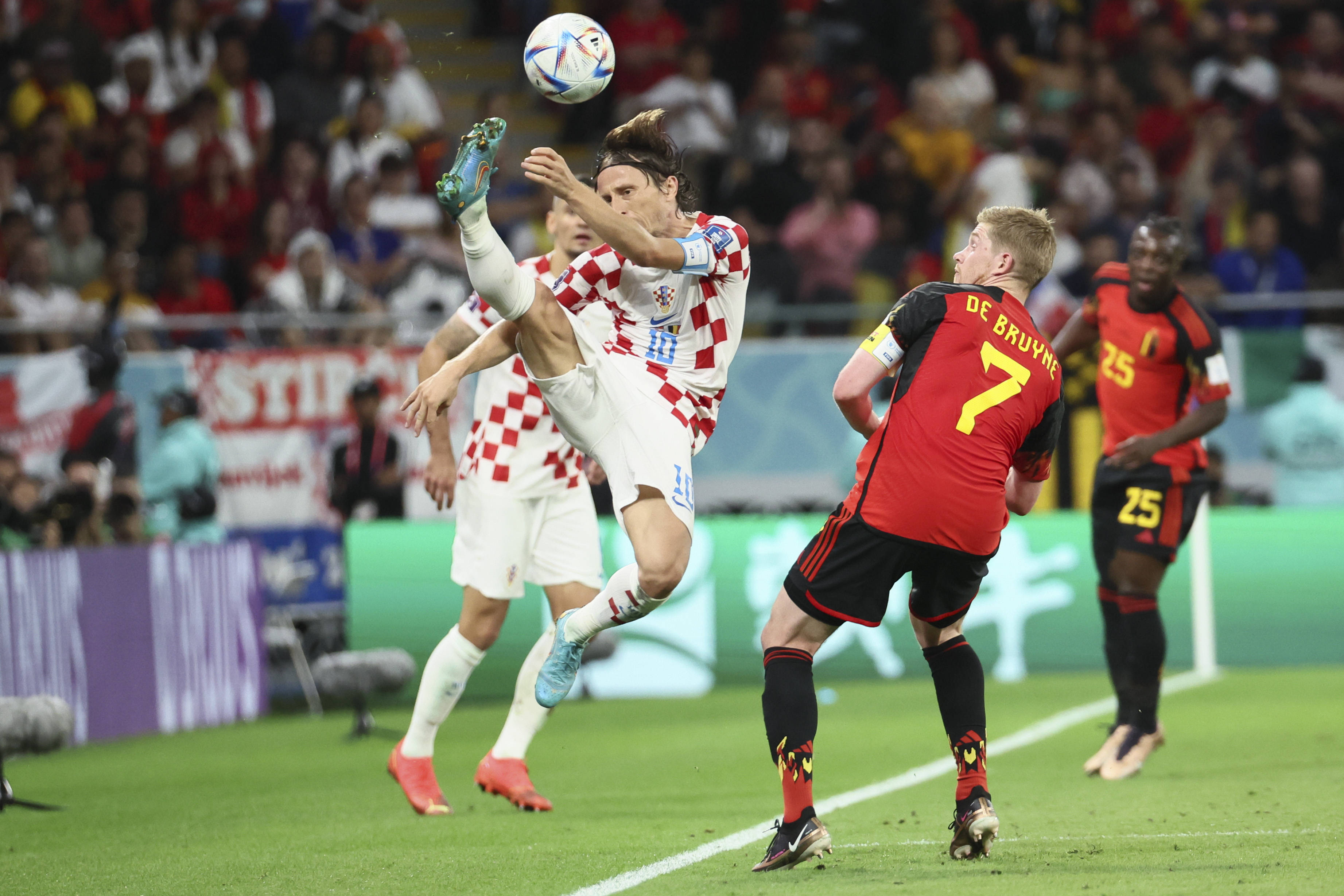 B体育体育网页版-比利时队遭受压力，下轮需全力以赴的简单介绍