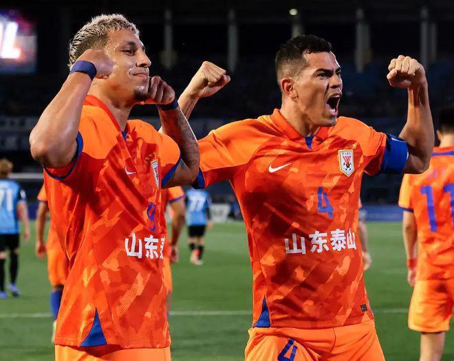 包含广州富力主场战平山东鲁能,争霸中超领头羊的词条 包含广州富力主场战平山东鲁能,争霸中超领头羊的词条