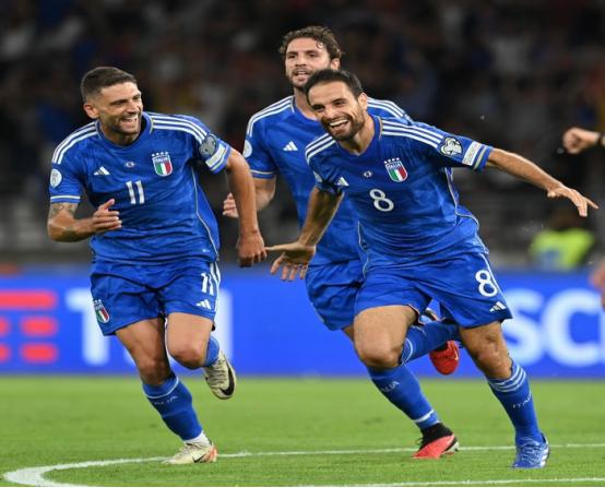 B体育体育官方-意大利球队在国际冠军杯比赛中获胜