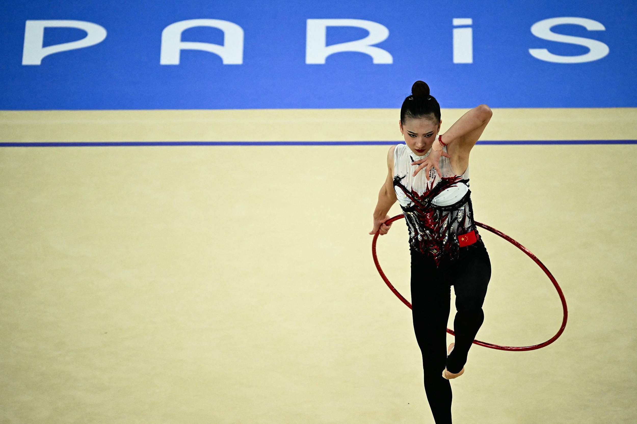 B体育体育在线-体操选手全新动作得到满分好评