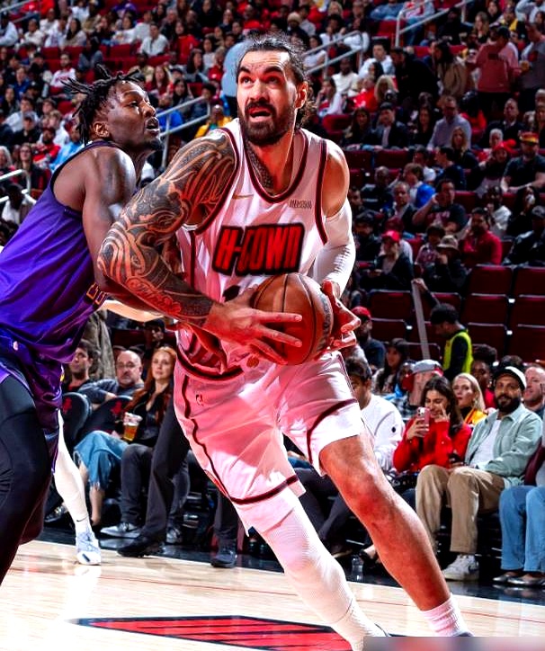 爵士队内部氛围融洽,合作默契打出精彩战术的简单介绍 爵士队内部氛围融洽,合作默契打出精彩战术的简单介绍