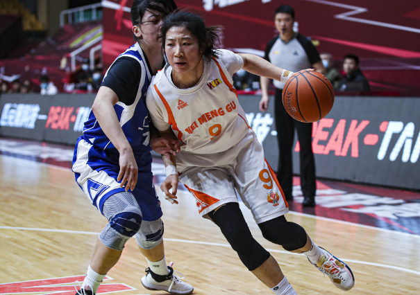 乌克兰女篮队员克服困难,迎战强手 乌克兰女篮队员克服困难,迎战强手