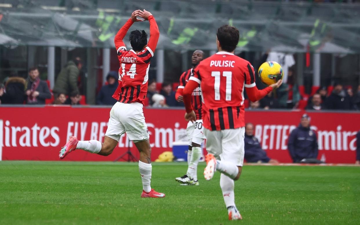 帕尔马球员斗志昂扬,团结一致迎难而上的简单介绍 帕尔马球员斗志昂扬,团结一致迎难而上的简单介绍