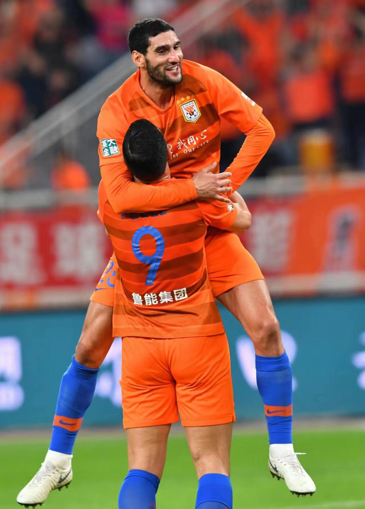 山东鲁能青岛黄海对决，鲁能获胜的简单介绍