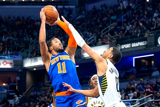 尼克斯击败步行者,止连败 尼克斯击败步行者,止连败