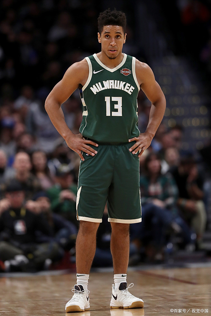 B体育体育在线-湖人遭遇困境，格林多次失误致使球队功亏一篑