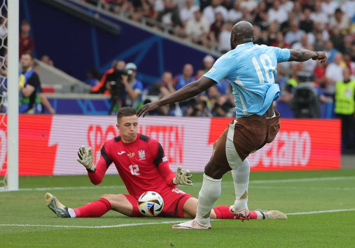 意大利国家队击败比利时，生死战晋级欧锦赛